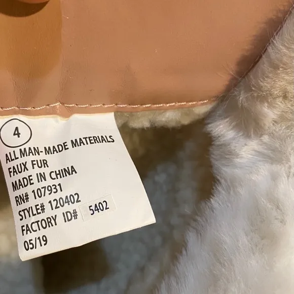 NWT JUSTICE SNOW BOOTS SIZE 4